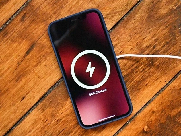 宁化苹果手机维修分享iPhone 12可以随便充电吗 